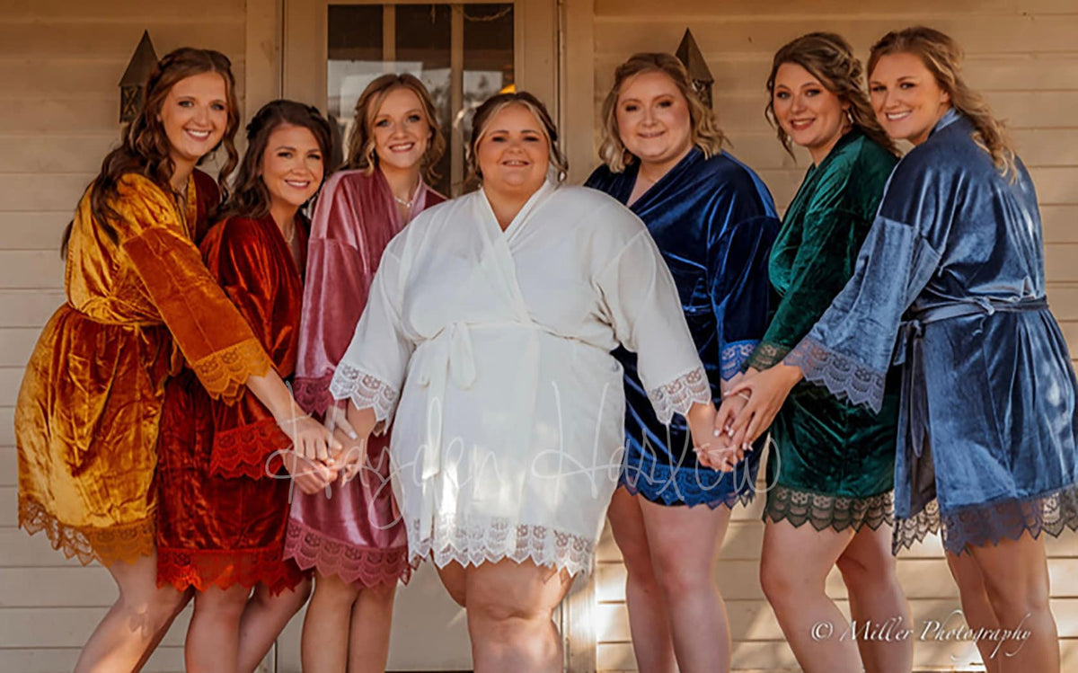 Plus sized Stretch Velvet Lace Robe