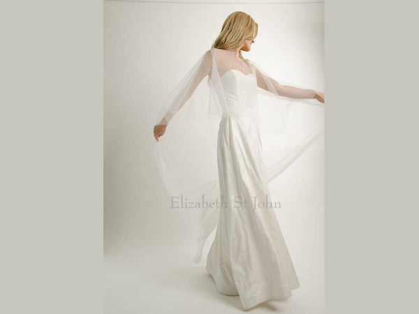 Sweep length Hi-Lo Bridal Cape
